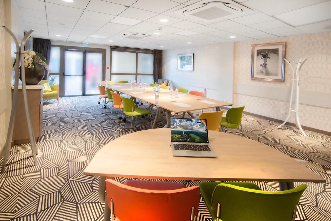 מלון Ibis Styles Clermont-Ferrand Aeroport מראה חיצוני תמונה