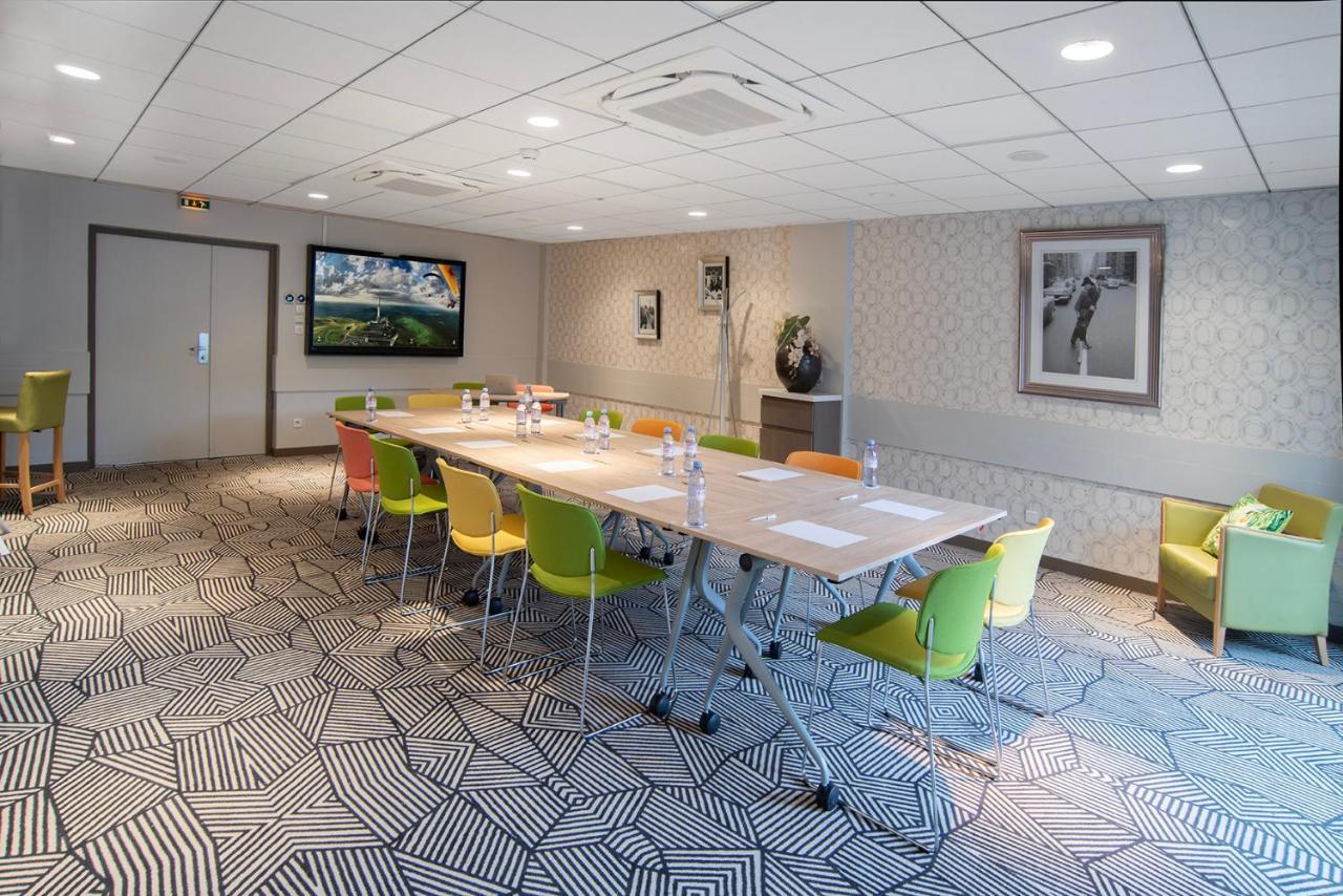 מלון Ibis Styles Clermont-Ferrand Aeroport מראה חיצוני תמונה