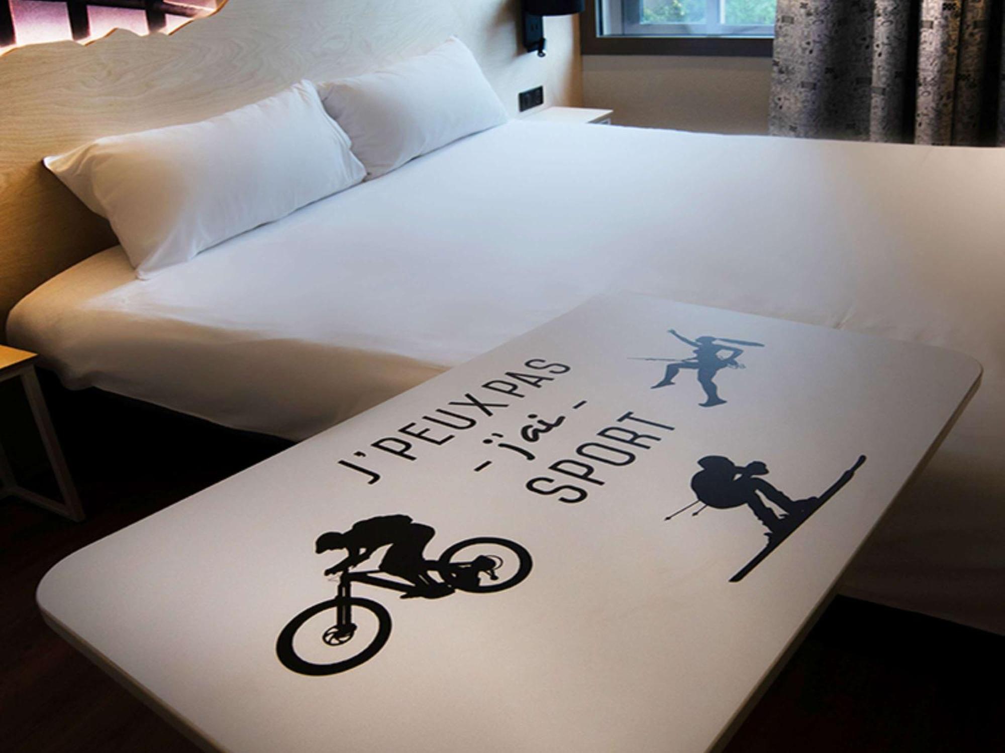 מלון Ibis Styles Clermont-Ferrand Aeroport מראה חיצוני תמונה
